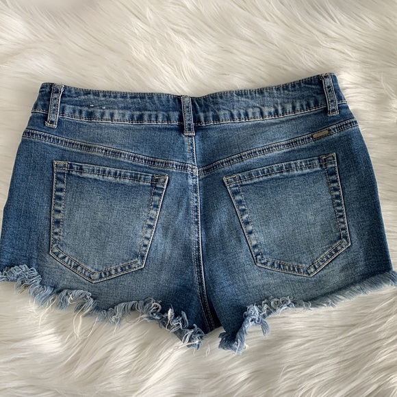 YMI Fashion Nova Dark Denim Distressed Booty Shorts - Picture 7 of 7
